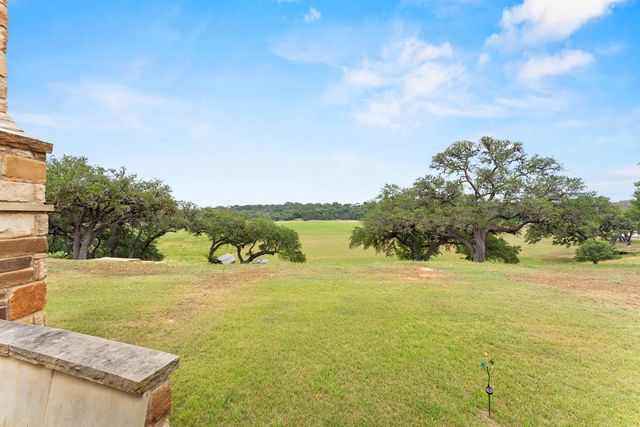 228 Lucky Ridge, Bandera, TX 78003