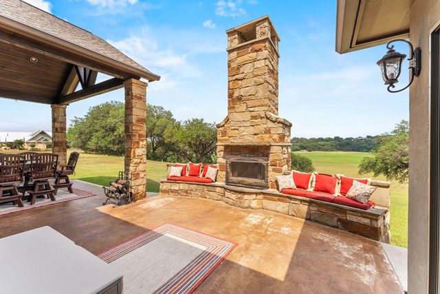 228 Lucky Ridge, Bandera, TX 78003