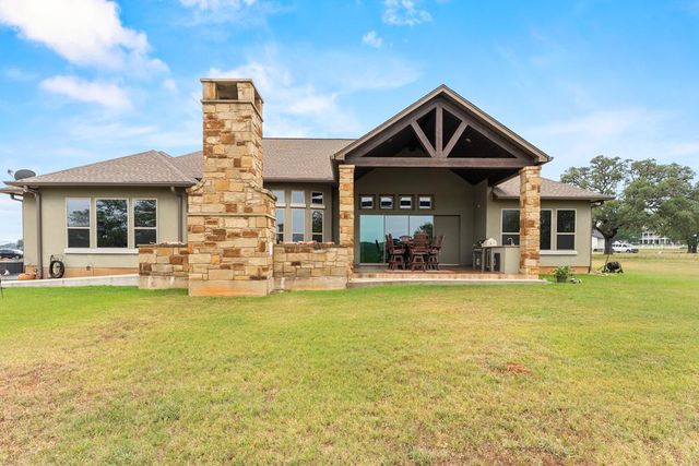 228 Lucky Ridge, Bandera, TX 78003