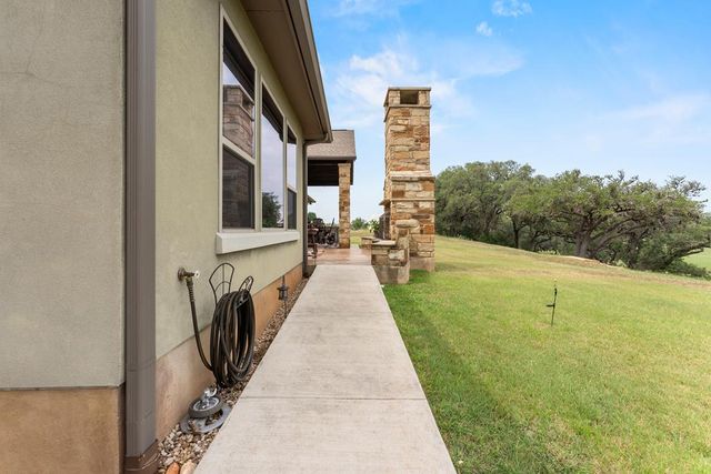 228 Lucky Ridge, Bandera, TX 78003