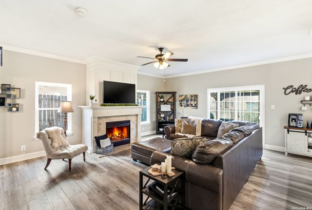 13314 Galicia, Universal City, TX 78148