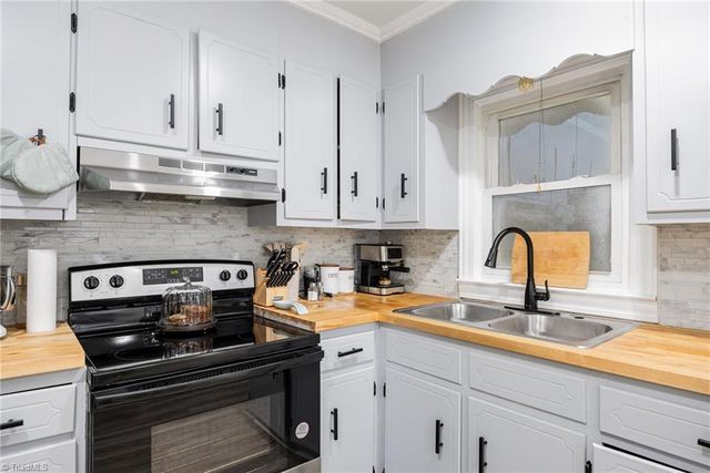 111 Coble Circle, Lexington, NC 27295