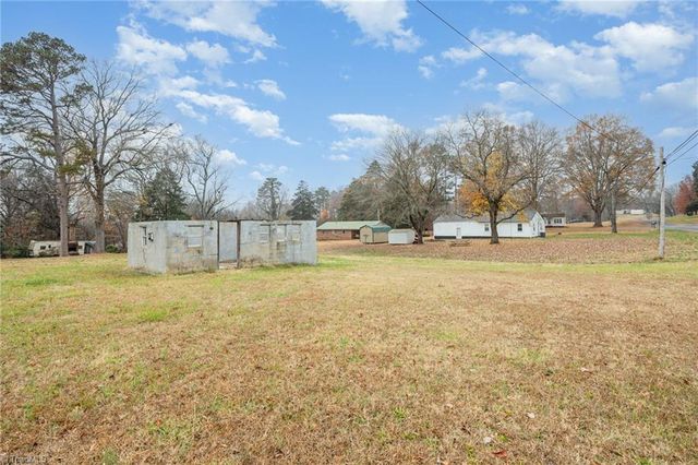 111 Coble Circle, Lexington, NC 27295