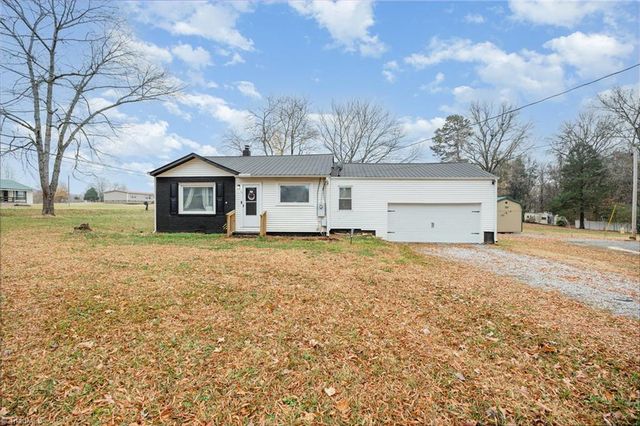 111 Coble Circle, Lexington, NC 27295