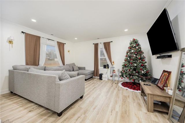 111 Coble Circle, Lexington, NC 27295