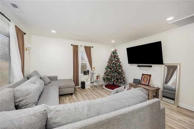 111 Coble Circle, Lexington, NC 27295