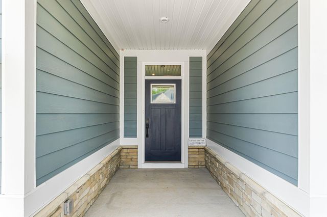 115 Dunroyal Road, Fountain Inn, SC 29644