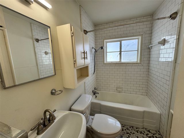 3727 Meredith Avenue, Dallas, TX 75211