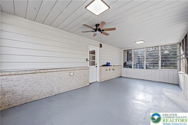 1319 Overlook Road, Whitehall Twp, PA 18052