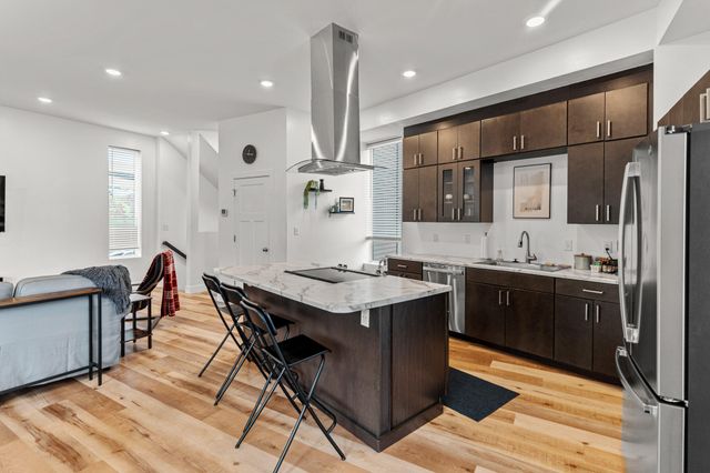 7 FYFER PL, Columbia, MO 65201