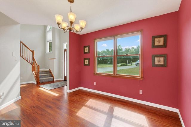 8057 LOFTY HEIGHTS DR, Waynesboro, PA 17268