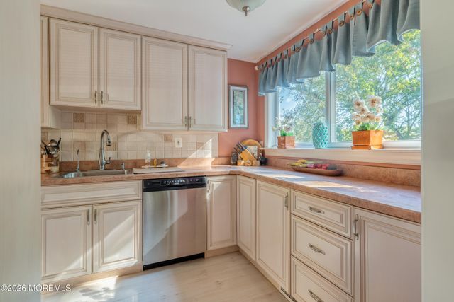 351 Suburban Drive, Toms River, NJ 08753