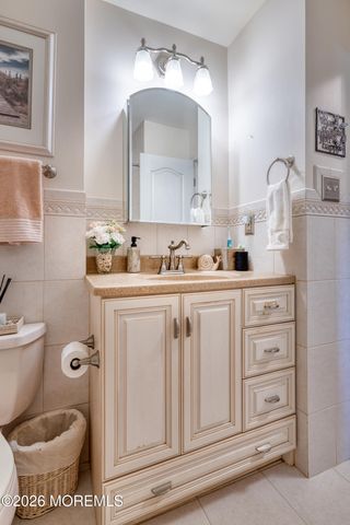 351 Suburban Drive, Toms River, NJ 08753