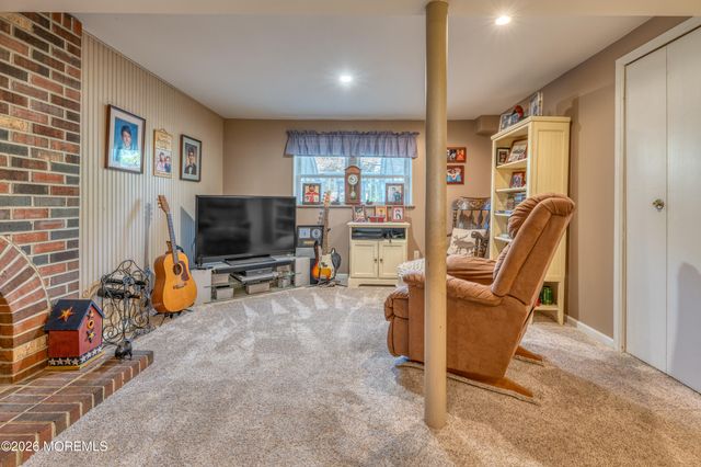 351 Suburban Drive, Toms River, NJ 08753