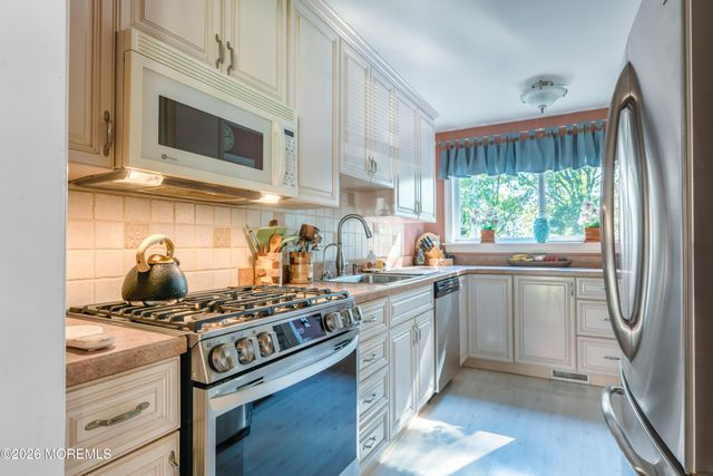 351 Suburban Drive, Toms River, NJ 08753