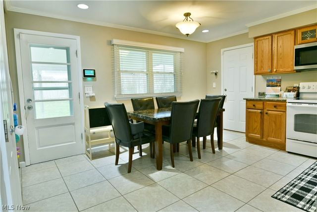 203 Aldrich Road, Austintown, OH 44515