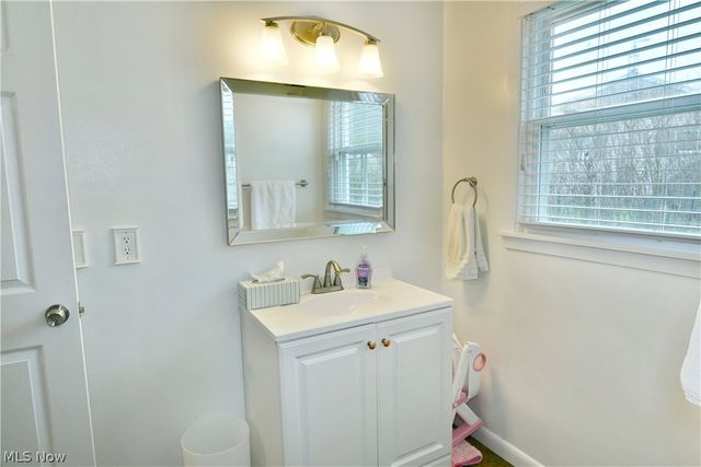 203 Aldrich Road, Austintown, OH 44515