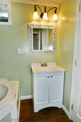 203 Aldrich Road, Austintown, OH 44515