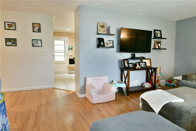 203 Aldrich Road, Austintown, OH 44515