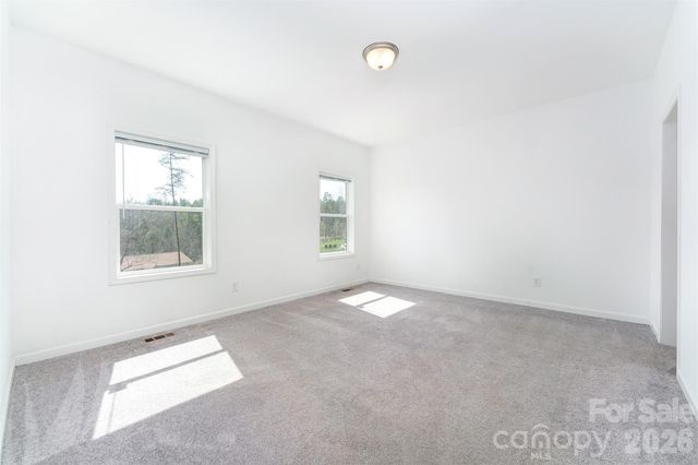 138 Indian Paintbrush Lane, Alexander, NC 28701