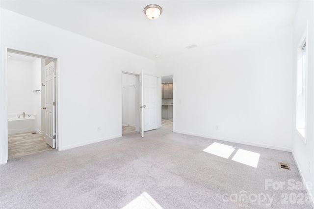 138 Indian Paintbrush Lane, Alexander, NC 28701