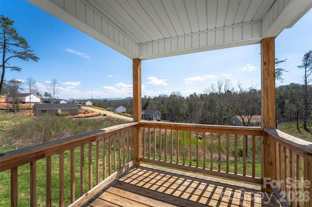 138 Indian Paintbrush Lane, Alexander, NC 28701