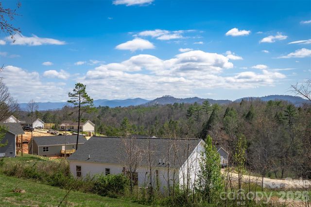 138 Indian Paintbrush Lane, Alexander, NC 28701