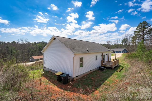 138 Indian Paintbrush Lane, Alexander, NC 28701