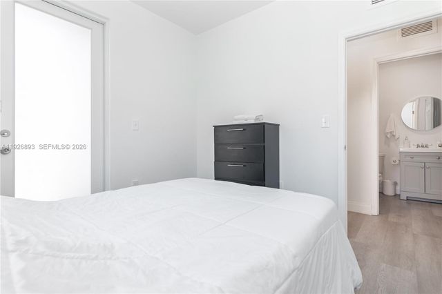 1968 NW 25th Avenue, Miami, FL 33125