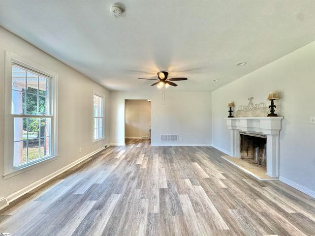 408 Rices Creek Road, Liberty, SC 29657