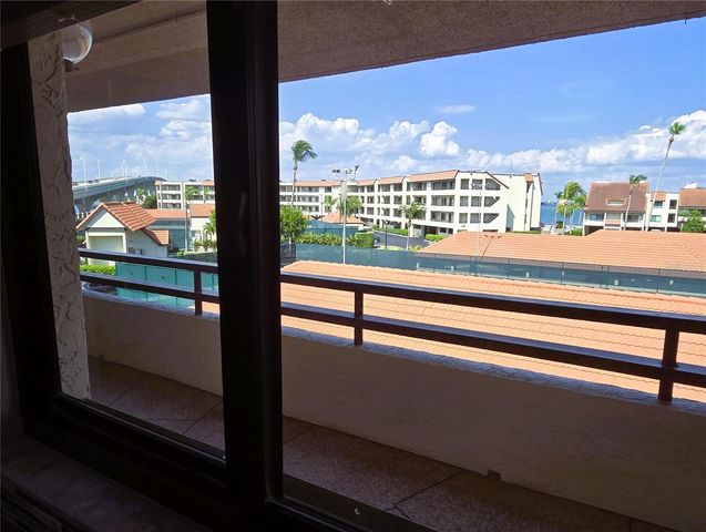 106 1ST STREET E 215, St Petersburg, FL 33715