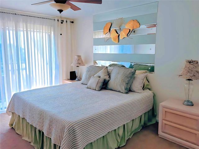 106 1ST STREET E 215, St Petersburg, FL 33715