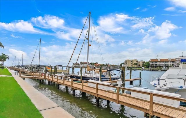 106 1ST STREET E 215, St Petersburg, FL 33715