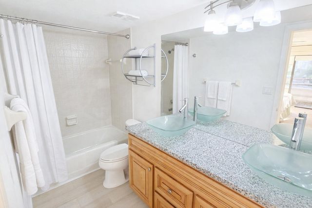 106 1ST STREET E 215, St Petersburg, FL 33715