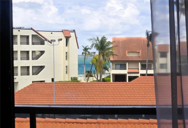 106 1ST STREET E 215, St Petersburg, FL 33715