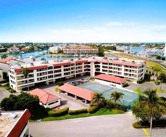 106 1ST STREET E 215, St Petersburg, FL 33715