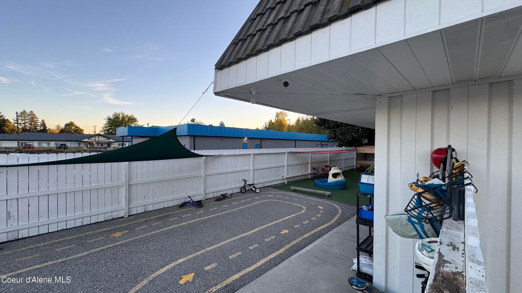 102 S Division Ave, Sandpoint, ID 83864 photo 11