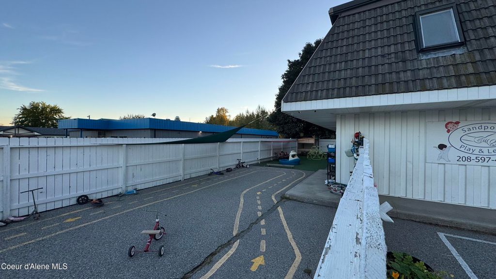 102 S Division Ave, Sandpoint, ID 83864 photo 12