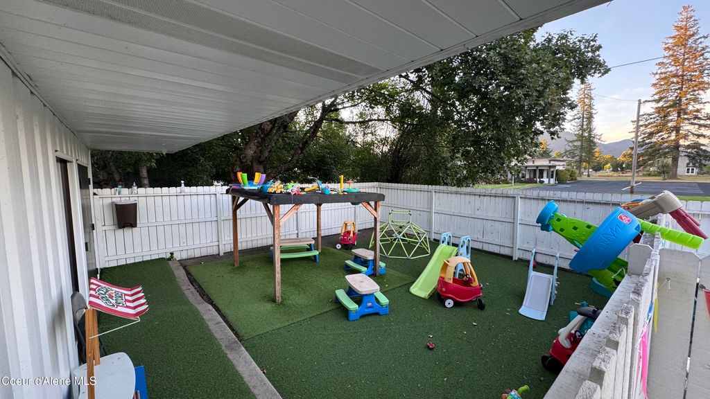 102 S Division Ave, Sandpoint, ID 83864 photo 13