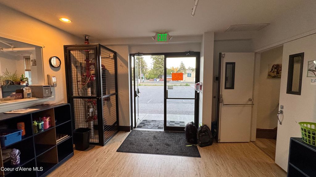 102 S Division Ave, Sandpoint, ID 83864 photo 15