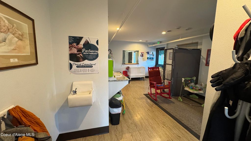 102 S Division Ave, Sandpoint, ID 83864 photo 19