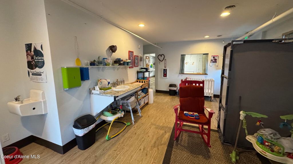 102 S Division Ave, Sandpoint, ID 83864 photo 20