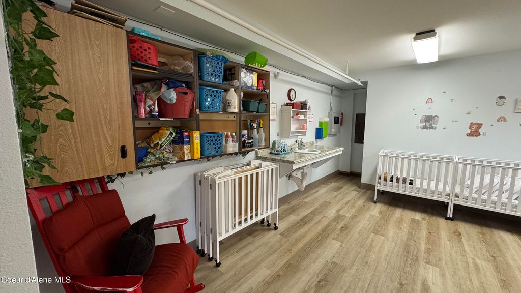 102 S Division Ave, Sandpoint, ID 83864 photo 23