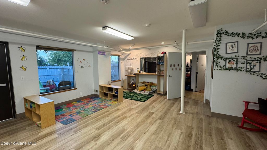 102 S Division Ave, Sandpoint, ID 83864 photo 26