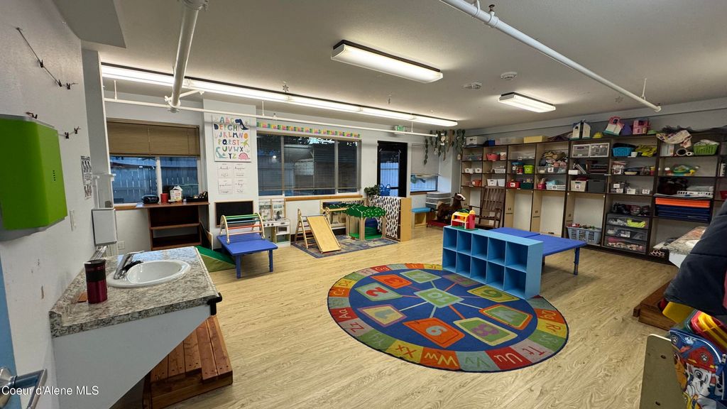 102 S Division Ave, Sandpoint, ID 83864 photo 34