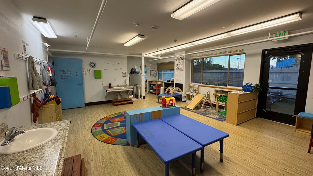 102 S Division Ave, Sandpoint, ID 83864 photo 36