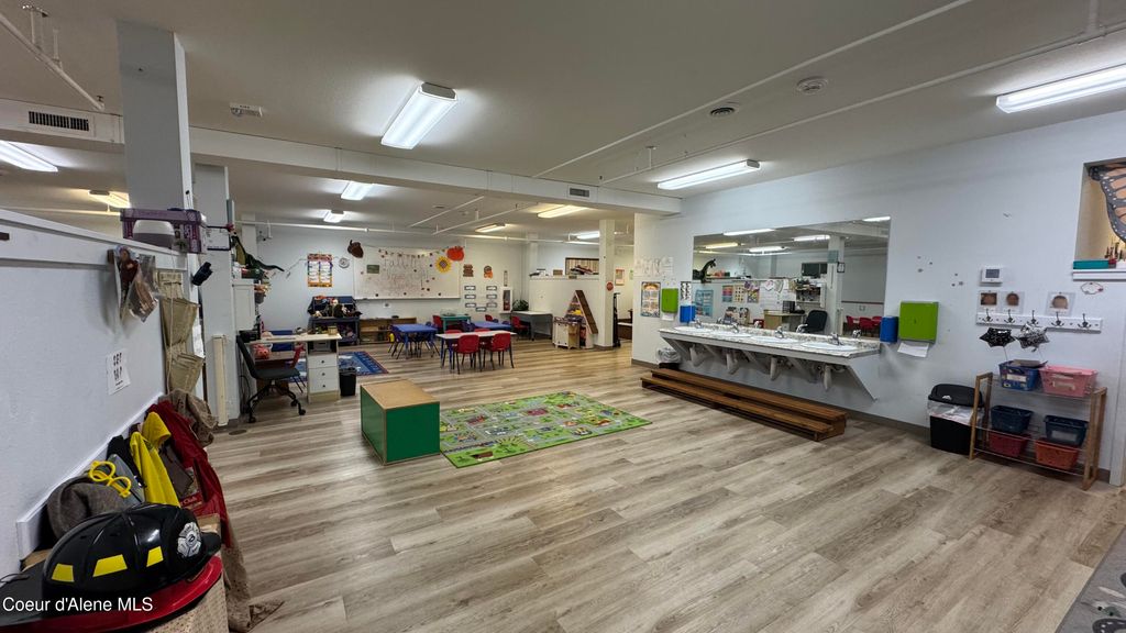 102 S Division Ave, Sandpoint, ID 83864 photo 47