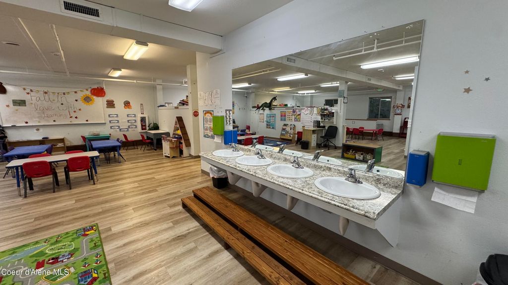 102 S Division Ave, Sandpoint, ID 83864 photo 48