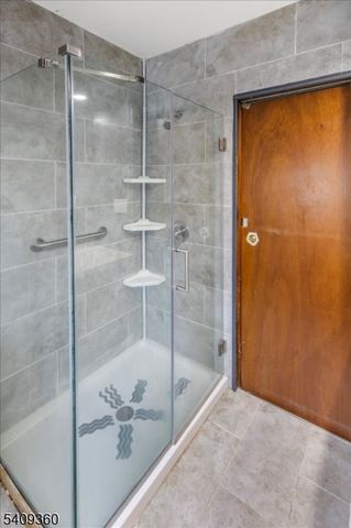 7 Delafield Ave, Rutherford Boro, NJ 07070