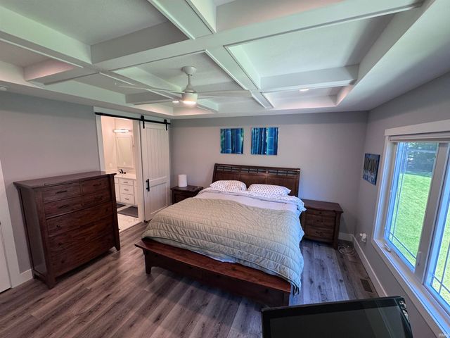 54792 Columbia Bay Drive, Osceola, IN 46561